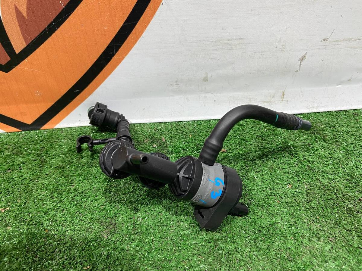 LR127869 2.0IE Fuel Supply Tube Range Rover Velar L560 (2018-) Used